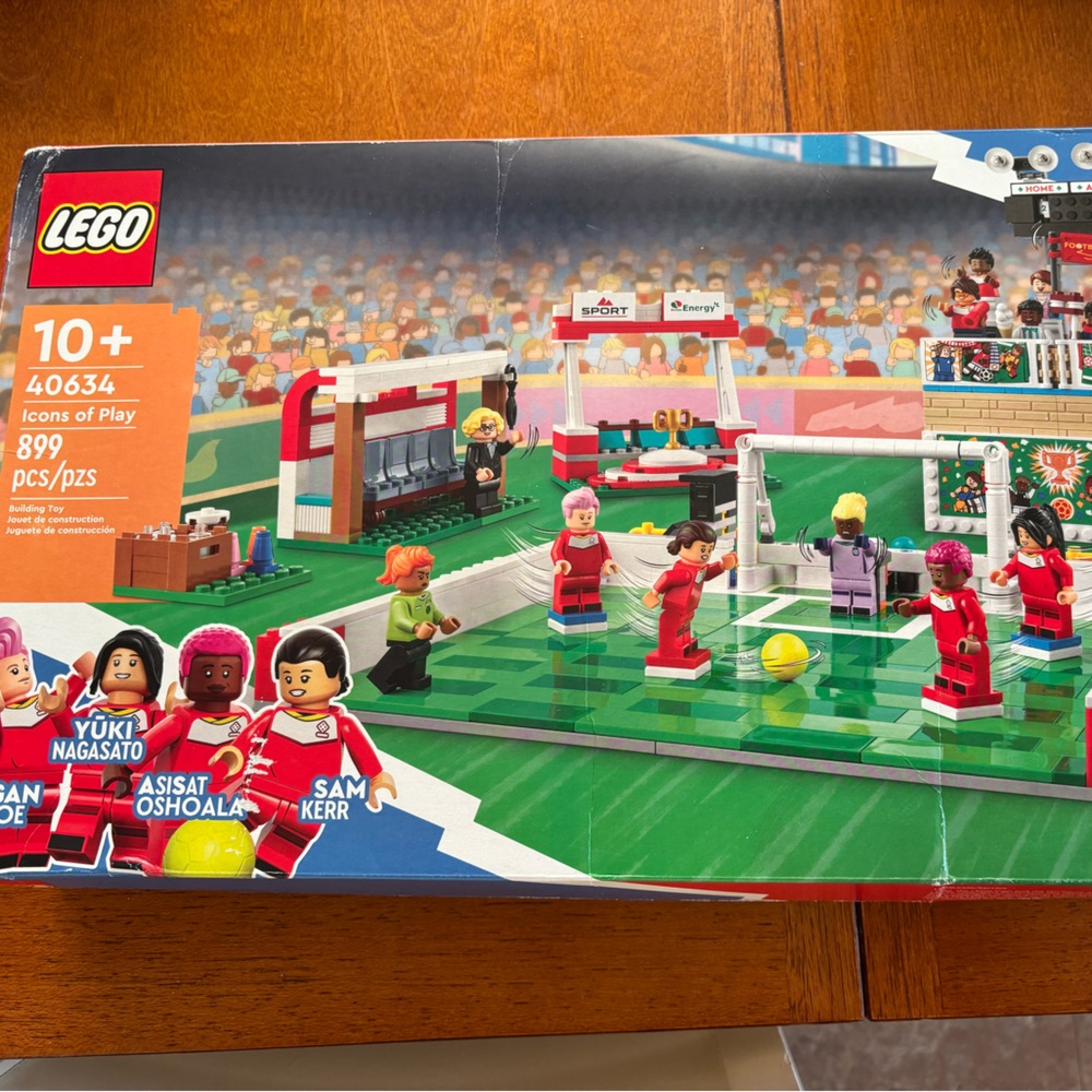 LEGO Icons of Play Soccer Set